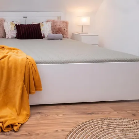 Jakuzzis, Finn Szaunas, Partkozeli Apartman Balatonmáriafürdő