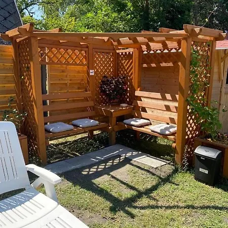 Jakuzzis, Finn Szaunas, Partkozeli Apartman * Balatonmáriafürdő