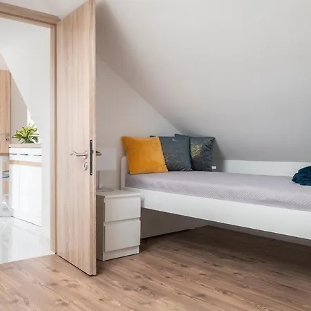 Jakuzzis, Finn Szaunas, Partkozeli Apartman Appartamento Balatonmáriafürdő