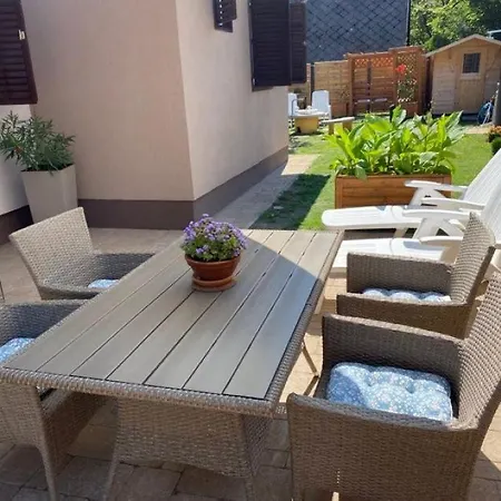 Appartamento Jakuzzis, Finn Szaunas, Partkozeli Apartman *
